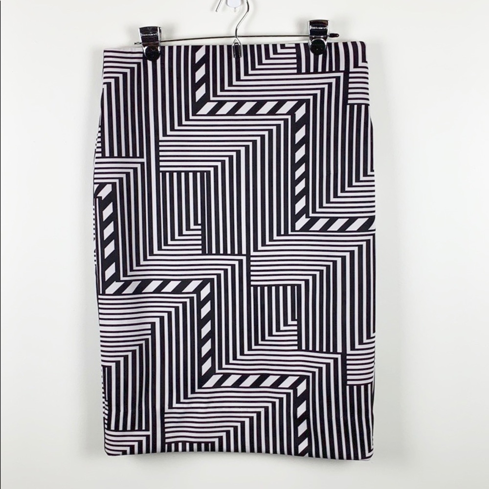 XOXO Pencil Skirt With Geometric Pattern